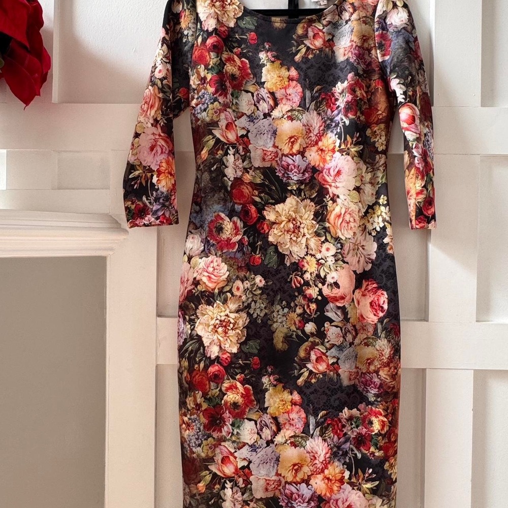 ECI New York Floral Scuba Midi Dress Womens 8 Dark Botanical Sheath 3/4 Sleeve